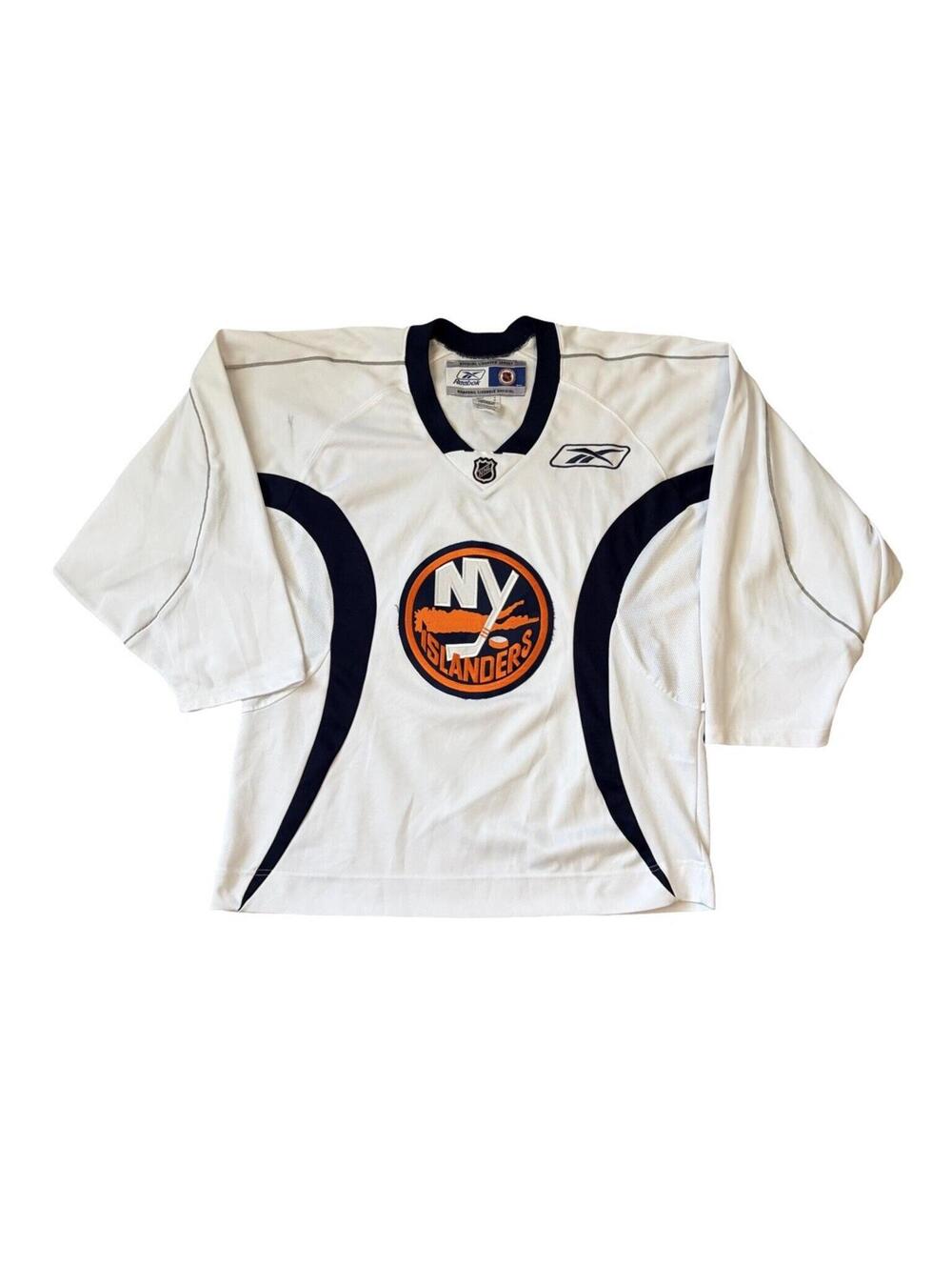 NEW YORK ISLANDERS REEBOK CCM WHITE PRACTICE JERSEY HOCKEY ADULT SIZE MEDIUM